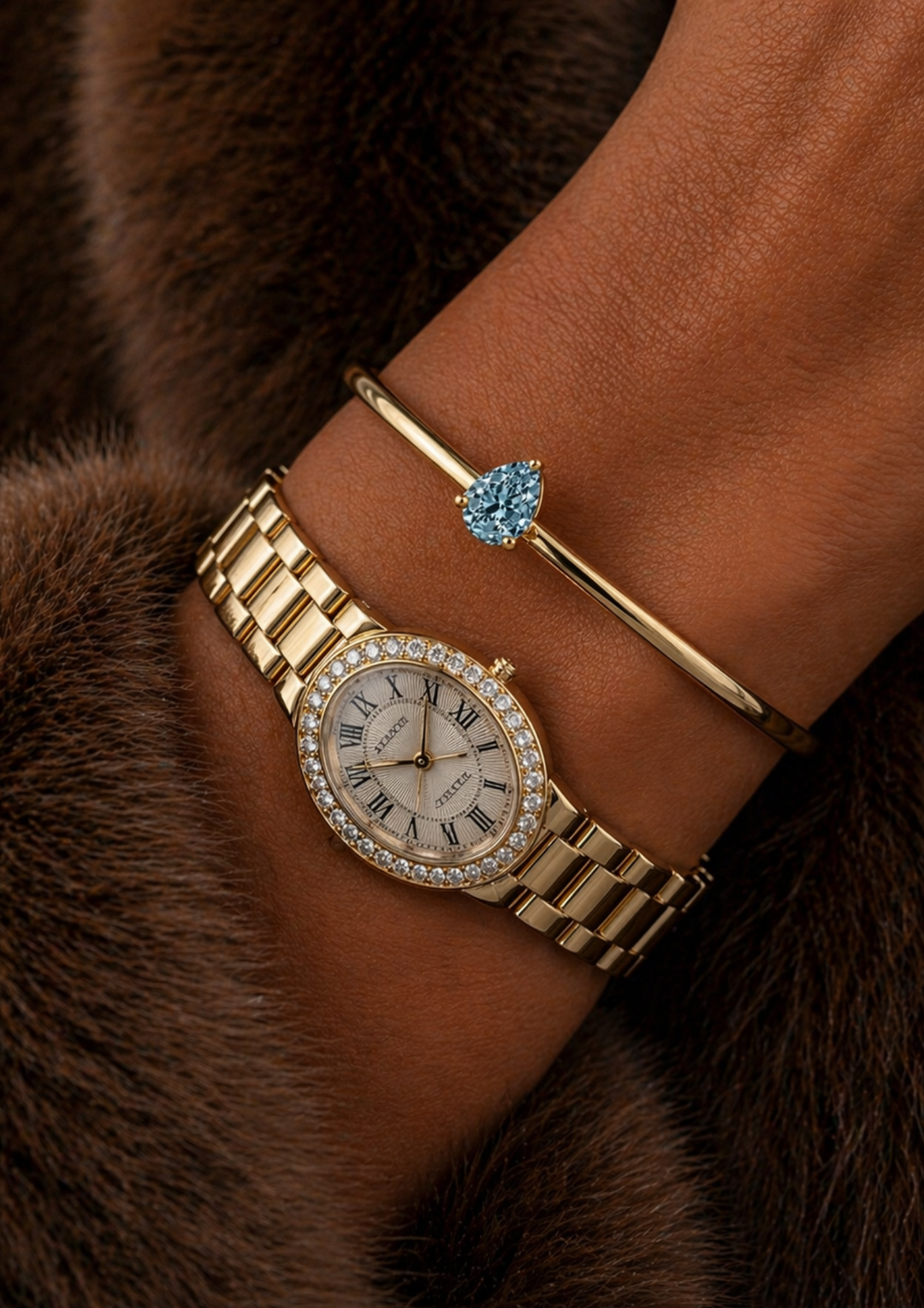 The Tiffany Bangle Gold